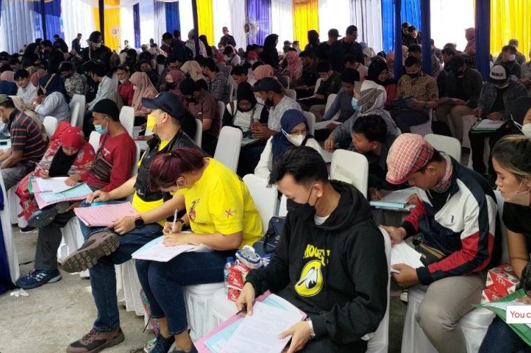 Keluarga Bpk. Rizky Pesona Kahuripan 16